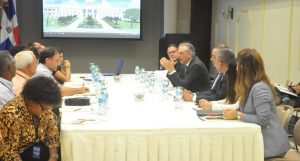 Gobierno se reúne con campesinos El Seibo en busca solución desalojo