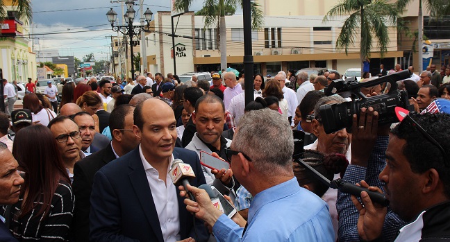 Ramfis califica de alarmante la destrucción de las Dunas de Baní imagen