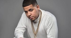 Cantante Bulova firma contrato millonario con «Empire»