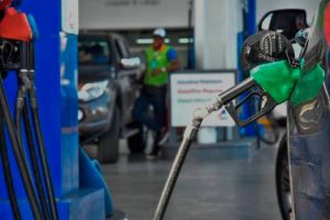 Gobierno R. Dom. vuelve a aumentar precios casi todos los combustibles