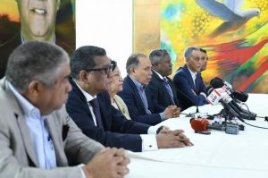 Fuerza del Pueblo emplaza a la JCE para que inscriba a Leonel Fernández