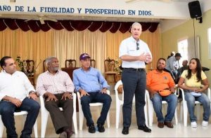 Gonzalo Castillo dice en Hato Mayor que el «éxito se alcanza trabajando»