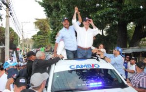 Abinader asegura Gobierno Cambio trabajará mano a mano con alcaldías