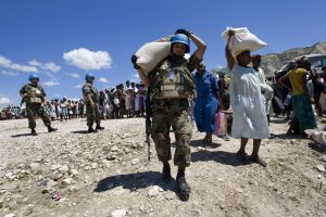 HAITI: La ONU trasladará la ayuda humanitaria por vía aérea