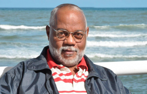 OPINION: Ha partido un poeta esencial, Alexis Gómez Rosa OPINION: Ha partido un poeta esencial, Alexis Gómez Rosa