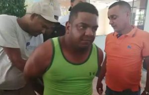 NAGUA: Un año de prisión preventiva a hombre apuñaló 16 veces su pareja