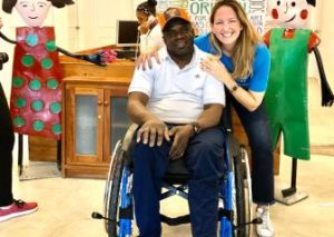 La Fundación Walkabout realiza donativo de 150 sillas de ruedas