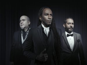 Toque Profundo en un concierto sinfónico para su 30 aniversario