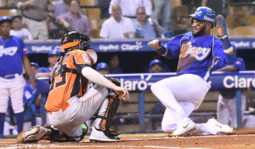 Leones y Toros empatan en primero; Licey asume el segundo lugar imagen