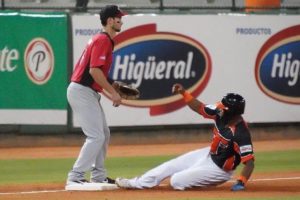 Licey continúa indetenible en el round robin; Toros vencen a los Leones