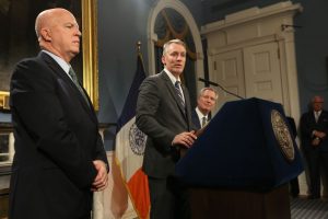 Asume nuevo comisionado Policía de Nueva York; tiene grandes retos Asume nuevo comisionado Policía de Nueva York; tiene grandes retos