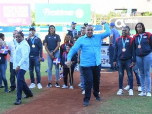 Licey rinde homenaje a medallistas de Lima 2019