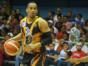 San Francisco logra victoria en basquet superior de Higuey