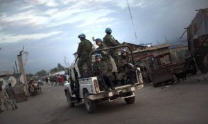 Acusan cascos azules de la ONU de violar a cientos mujeres y niñas en Haití