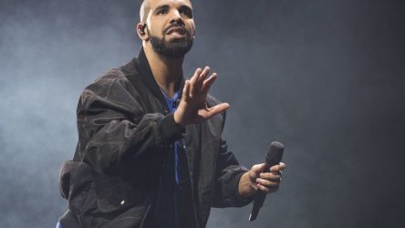 Cantante Drake es artista más reproducido de la década en Spotify Cantante Drake es artista más reproducido de la década en Spotify