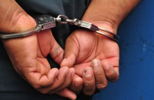 SDE: Apresan a un hombre intentó raptar a su expareja y a sus 3 hijos