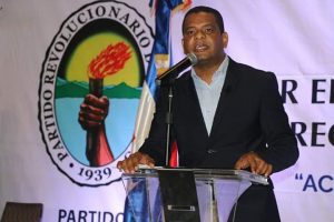 PEDERNALES: Abogado impugna la candidatura de Francisco Medrano