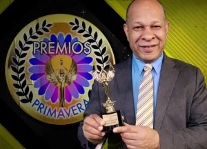 Comunicador dominicano Rafael Díaz gana Presentador del Año