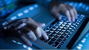 ¿Virus o acción de un necio alocado?