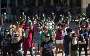 Mujeres de RD protestan frente a la Procuraduría por violencia machista Mujeres de RD protestan frente a la Procuraduría por violencia machista