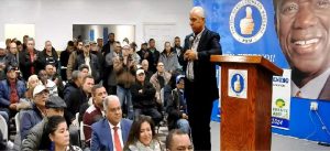 Candidato alcalde de Salcedo dice gobierno abandonó el municipio
