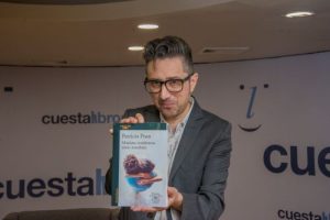 Cuesta Libros presenta al escritor argentino Patricio Pron