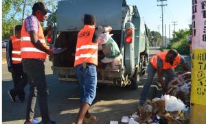 Alcaldía Santo Domingo Norte recoge cientos de toneladas de desechos sólidos