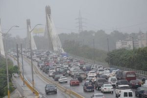 Vaguada provoca aguaceros y tormentas eléctricas en la RD