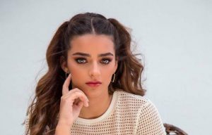 Adriana Torrón abrirá concierto de Maná y Alejandro Sanz Adriana Torrón abrirá concierto de Maná y Alejandro Sanz