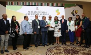 VILLA TAPIA: MAP reconoce Alcaldía por su transparencia y eficiencia