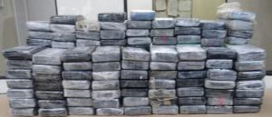 BANI: Autoridades incautan 162,3 kilos cocaína en playa Los Muertos