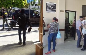 DNCD arresta en Nagua a cuatro de sus agentes e igual número de civiles