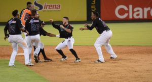 Licey y Gigantes se despiden con triunfos ante Estrellas y Aguilas