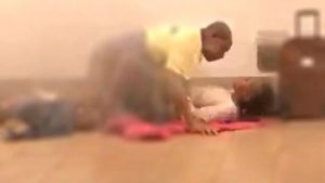 Persiguen pareja tuvo relaciones sexuales en estaciones del tren de NY Persiguen pareja tuvo relaciones sexuales en estaciones del tren de NY