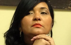 Designan a la escritora Lourdes Batista coordinadora mujeres OLA
