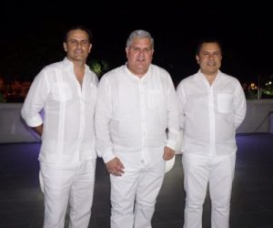 Celebran en SD el evento parisino Le Diner en Blanc