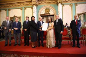 Emilia Pereyra recibe Premio Nacional de Periodismo 2019 Emilia Pereyra recibe Premio Nacional de Periodismo 2019