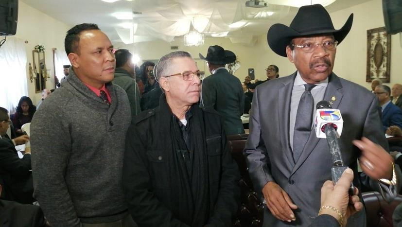 Reverendo Rubén Díaz da su apoyo a Manuel Jiménez para alcaldía SDE imagen