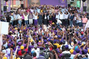 Danilo y Gonzalo encabezan caravana y juramentan los candidatos en SPM