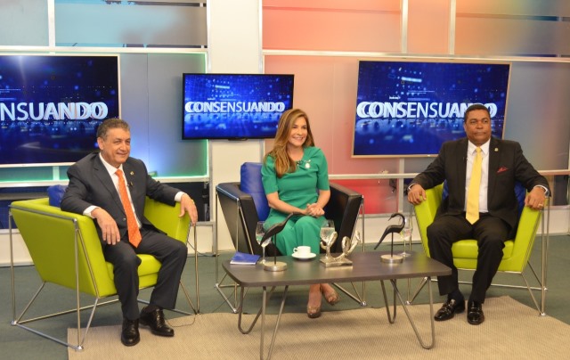 Carolina Mejía promete un gobierno municipal con participación de la ciudadanía imagen
