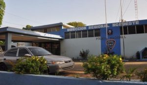 MAO: Ocupan armas de fuego y apresan uno en un allanamiento