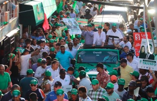 Leonel señala construirá un tranvía, túneles y elevados, ampliará metro imagen