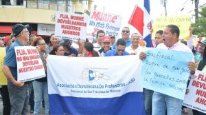 SFM: Protestan contra actitud fiscal ante caso fraude empresa Munné