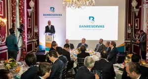 ESPAÑA: Banreservas presenta Plan de Pedernales a grupo inversionistas