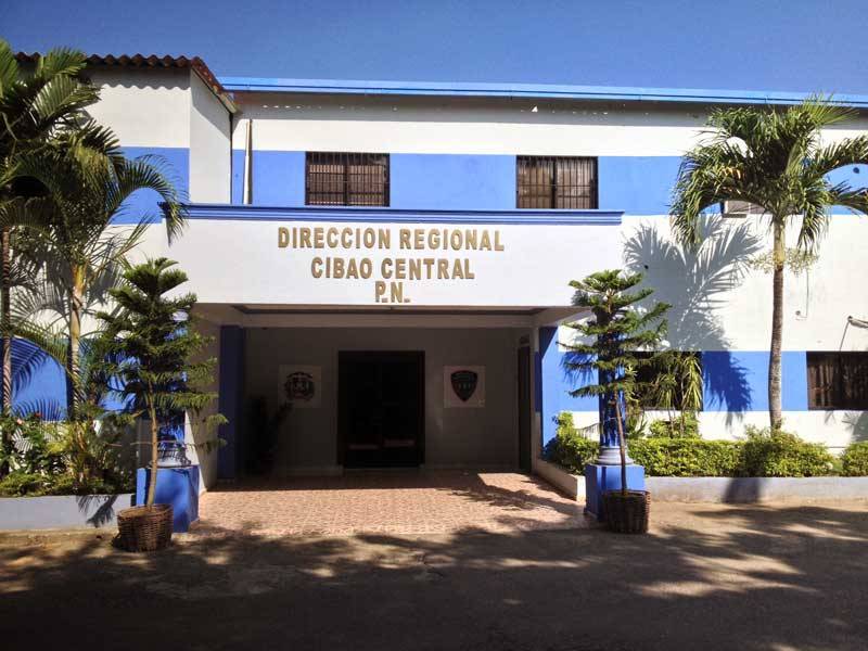 Investigan robo de 60 pacas de tabaco en empresa de Villa González imagen