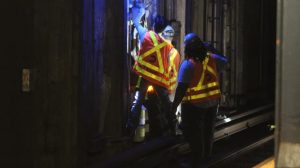 Encuentran cadáver en rieles del Metro de Nueva York, en El Bronx