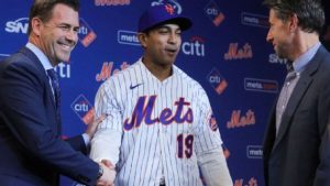 El nuevo manager de Mets, Luis Rojas, destaca sus lazos familiares El nuevo manager de Mets, Luis Rojas, destaca sus lazos familiares
