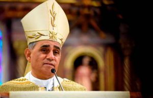 Arzobispo de Santiago pide sanciones más severas contra violadores