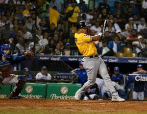 Toros y Aguilas continúan racha; vencen al Licey y Leones