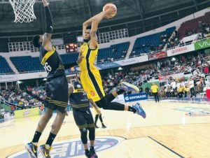 Equipos se alistan para el Torneo de Baloncesto Superior del Distrito